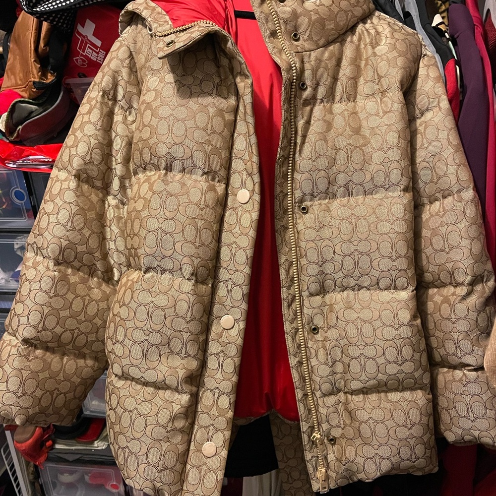 New. COACH signature Women's Khaki/Red Tan Puffer Jacket. Large. Mint condition